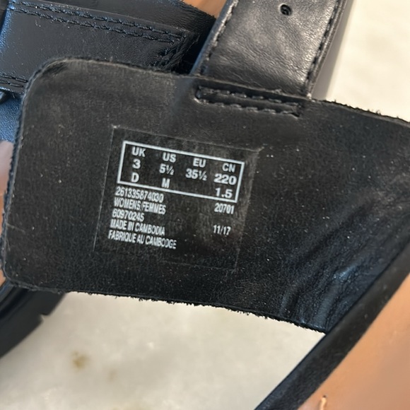 Clark’s sandals - Picture 5 of 5